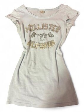 Vintage Hollister Light Blue Short Sleeve Graphic Tee with Gold Logo